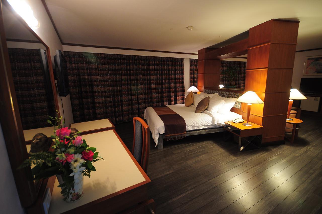 Friday Hotel Uttaradit Exterior photo