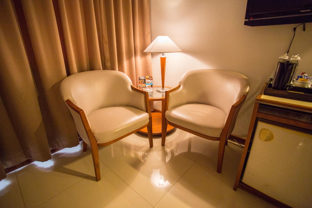 Friday Hotel Uttaradit Exterior photo